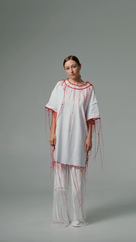 Upcycle T-shirt "MDXB BLOODY" RED v2